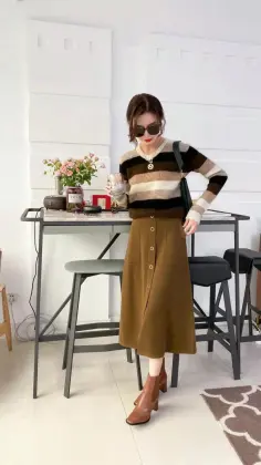 Alpaca stripe round collar sweater for lady