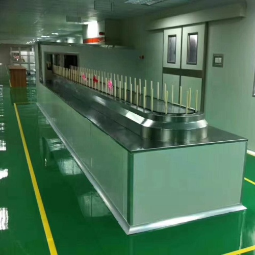 Automatic uv spray painting system