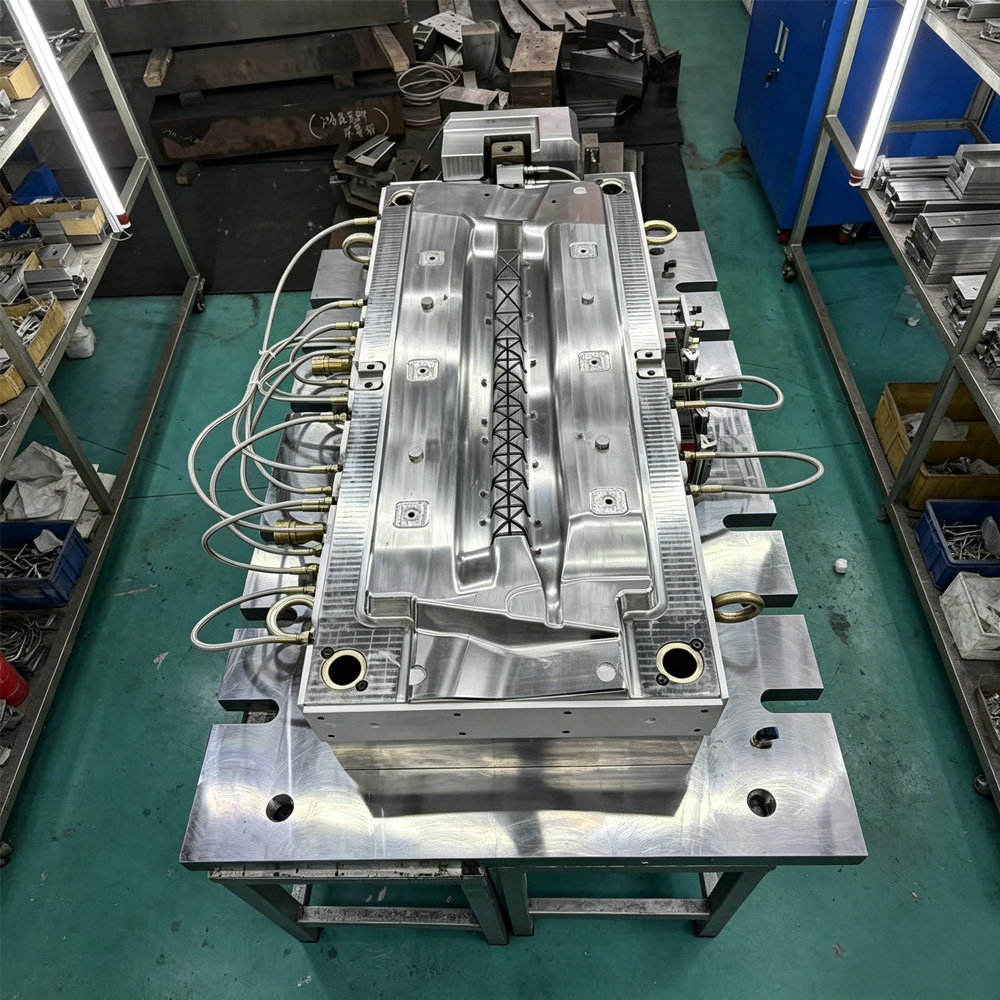 Sheet Molding Compound - Auto Parts73
