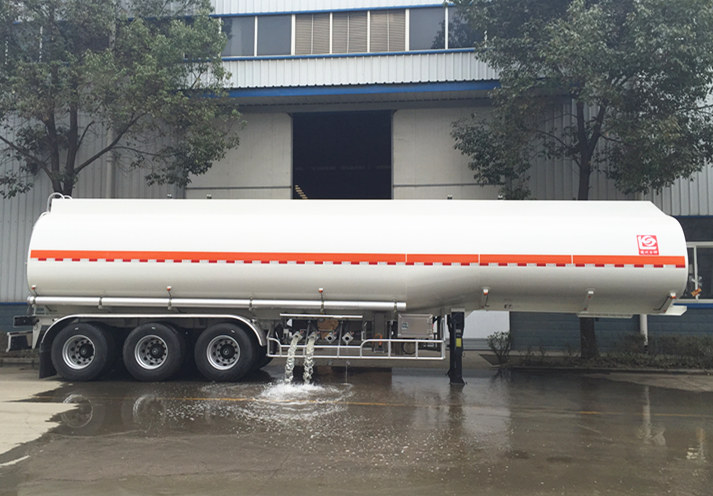 Tri-axle 43000L Fuel Transport Semi Trailer