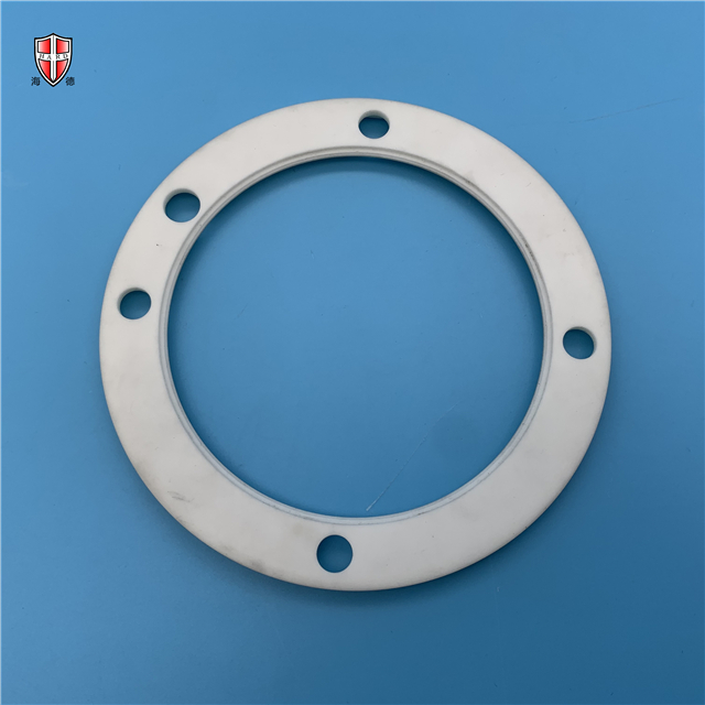 anello flangiato in ceramica Al2O3 per stampaggio a pressione isostatica