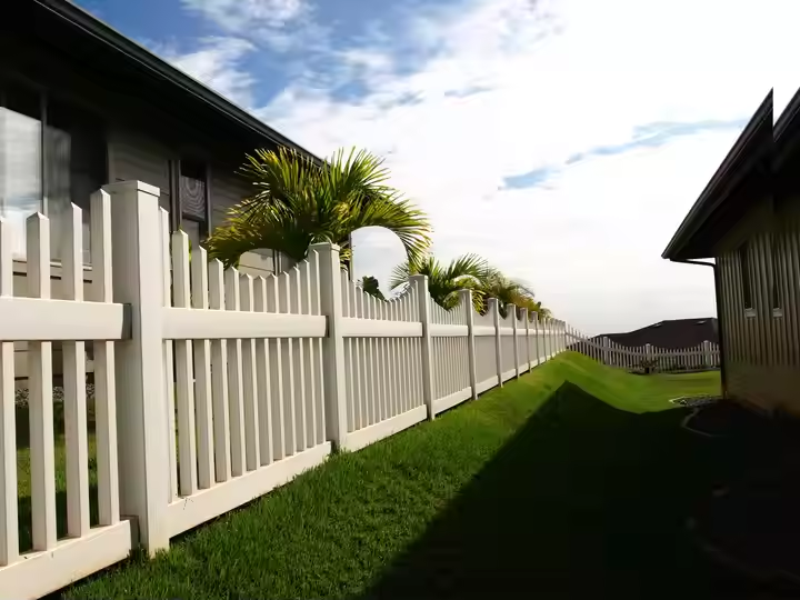 Steel fencing