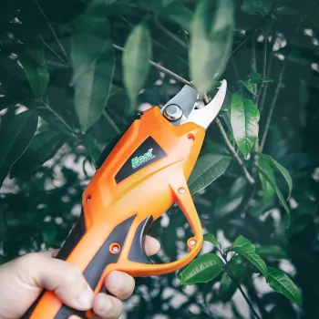 Cordless Telescopic Bypass Pruner for Outdoor Gardening - EAST 3.6V