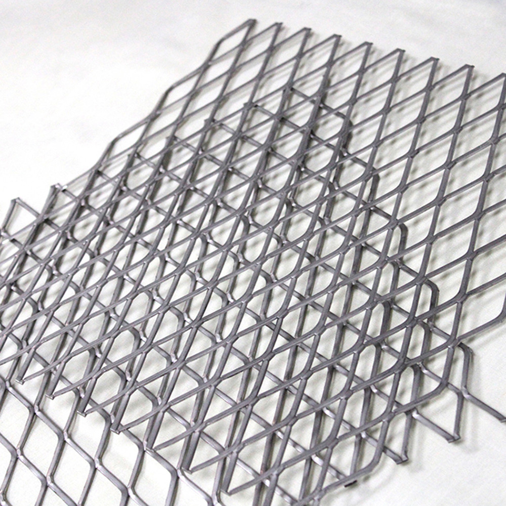 What is the cause of the breakage of Galvanized Expanded Metal Mesh in production