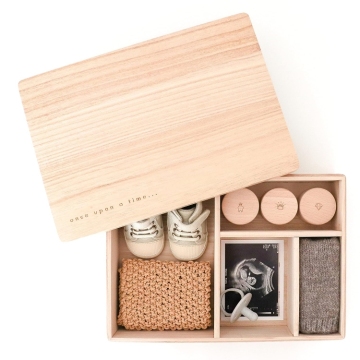 Holzbaby Treasure Box - Keepsake Box für Babypartygeschenke (Mädchen oder Junge)