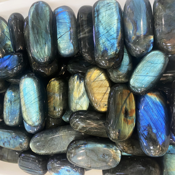 Wholesale Labradorite Palm Stones for Decorations