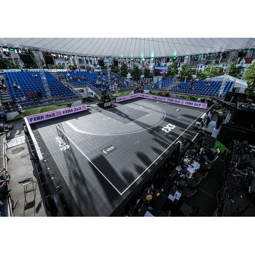 Basketballplatz im Freien Gummi -Floor -Fliesen im Freien