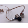 Auriculares híbridos de doble controlador Monitor de alta fidelidad en la oreja