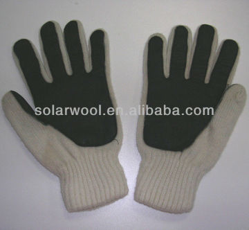 Wool knitted sports glove