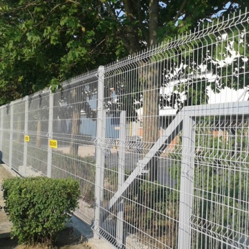 Powder Coated High Quality curved Welded Wire Mesh Fence Panels