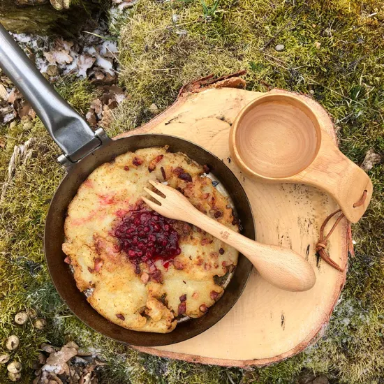 Outdoor Camping non-stick frying pan Camping Cookware portable lightweight Carbon Steel Frying Pan With Folding Handle