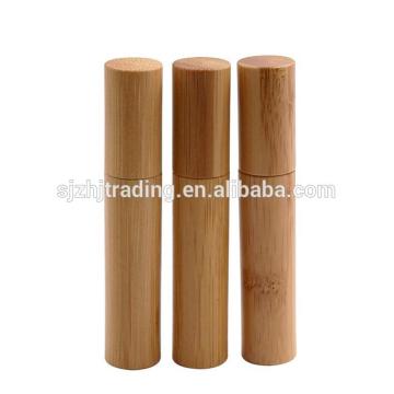 Bouteille cosmétique avec vaporisateur en bambou ou bouchon de pompe
