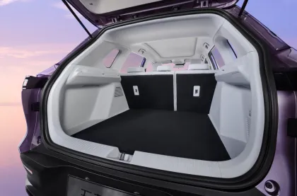 Wuling Xingyun SUV: SAIC Gasoline Petrol Car - Wuling Nebula