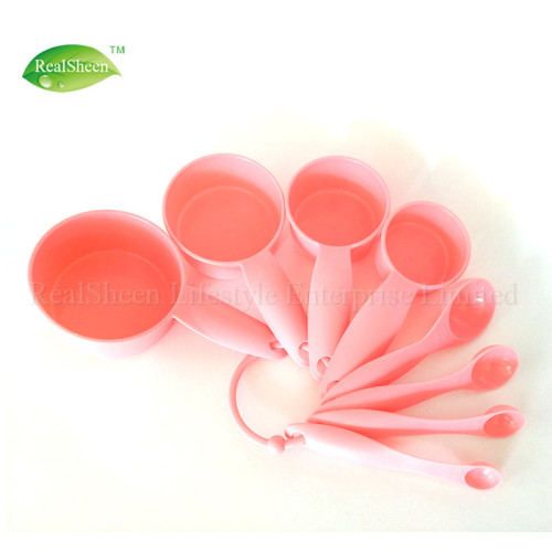 8Pieces Plastic Measuring Cups and Spoons Set