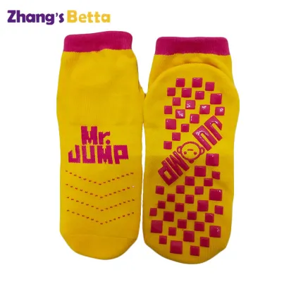 Customized Betta Anti-Slip Sports Trampoline Jump Grip Park Socks