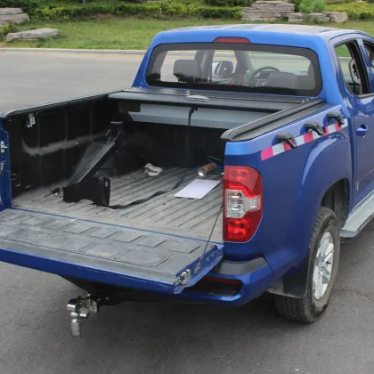 Retractable cover for GMC Sierra
