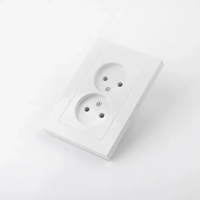 Stopkontak Soket Ganda Standar UE 16A 220V