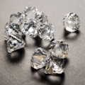 Diamanti di cristallo acrilico come centrotavola matrimonio