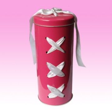 tin boxes with ribbon