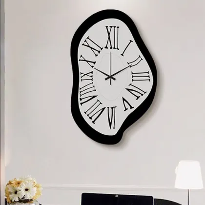 La Persistencia de la Memoria: Dali Art Silent Clock for Living Room or Bedroom Wall Decoration