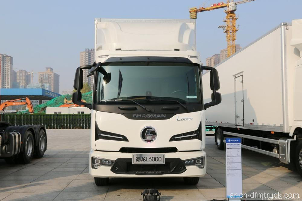 معدات البناء SHACMAN 8x4 Cargo Truck