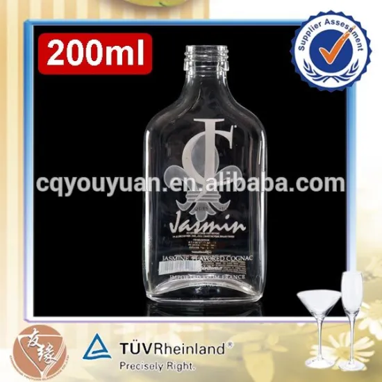 Customized flat flask 200ml liquor cognac glass small bottle with screw cap wholesale