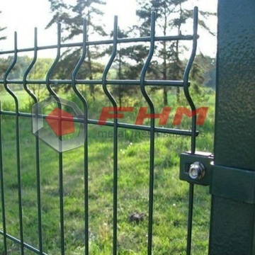 PVC Coated Welded Wire Fence With Triangle Bends