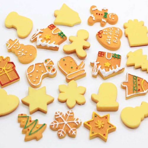 Biscotti di stile vario Calze per albero di fiocchi di neve Perline in resina a forma di decorazioni per feste Ornamenti per alberi di Natale Cabochon Spacer