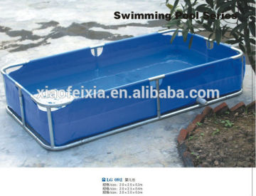 Piscina di nuoto calda