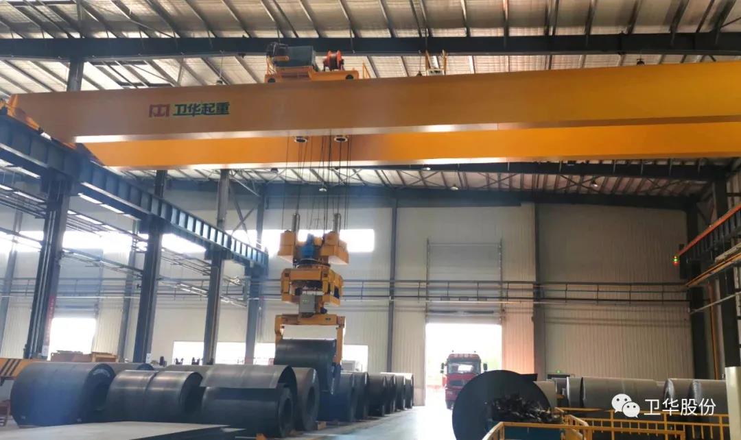 smart-overhead-crane-at-steel-plant