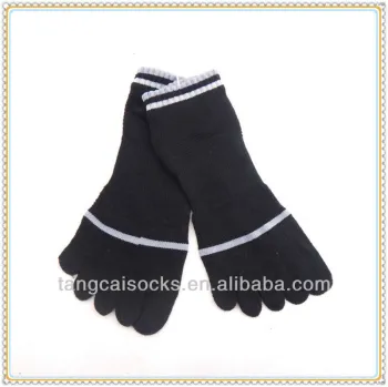 Wholesale high quality black 5 finger toe socks for children or women