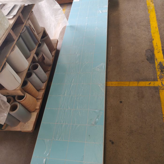 แผงผนังห้องน้ำ SPC ระดับพรีเมียมติดตั้งด่วนหุ้มห้องอาบน้ำกันน้ำ