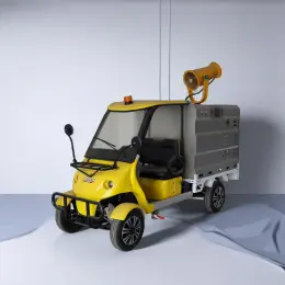 High pressure cleaning vehicle