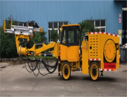 Mining wheel hydraulic drilling rig