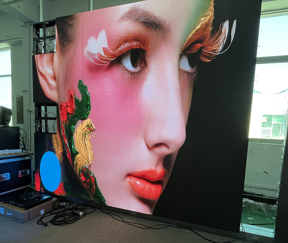 P1.9 P2 High definition indoor LED screen