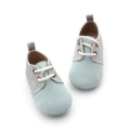 Sapatos de recém-nascidos de bebê unissex de couro macio brilhante