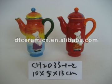 ceramic kettle with cook design