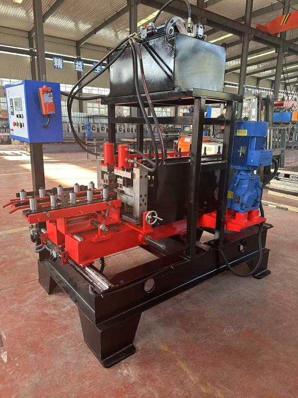 Yiping automatic bridge cover forming machine (with reinforcement)