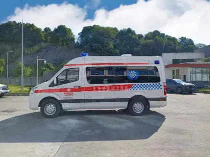 Fukuda Tuyano Long Axis Ambulance