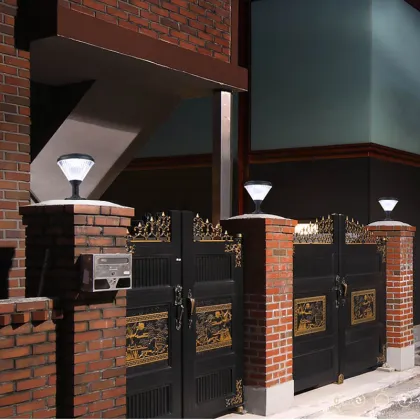 IP65 Waterproof Solar Garden Gate Pillar Lights - Outdoor Solar Powered Gate Light Pillar