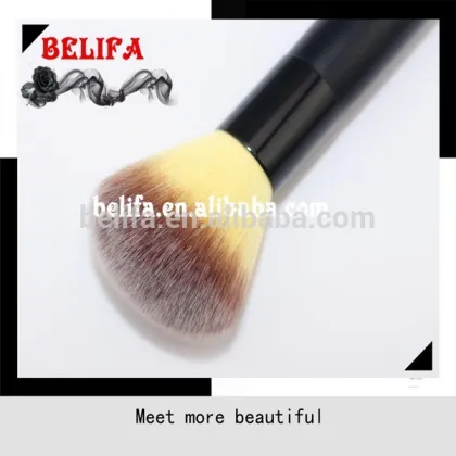 Blush brush makeup brush