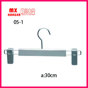 clip pants hanger,women's pant hangers,plastic hangers