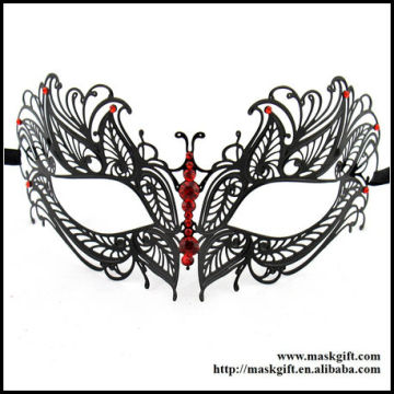 MC001-RBK Wholesale High Quality Venetian Luxury Filigree Black Metal Masquerade Mask With Red Crystals