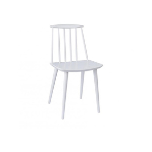 Desain Ruang Makan Nordik Eames Hay J77 Chair