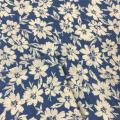 Tissu de fleur de marguerite blanche imprimée froissée de rayonne