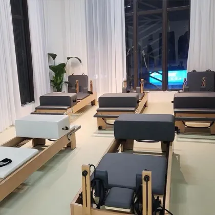 Factory Price Fitness Equipment: Man Fitness Sets, Play Ball Pit, Indoor Slide, Gym Equipment Rep, Pilates Reformer