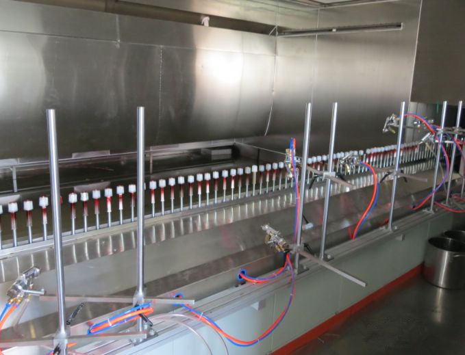 Wine Caps Automatic Spray Painting Machine Wine Caps Automatic Spray Painting Machine