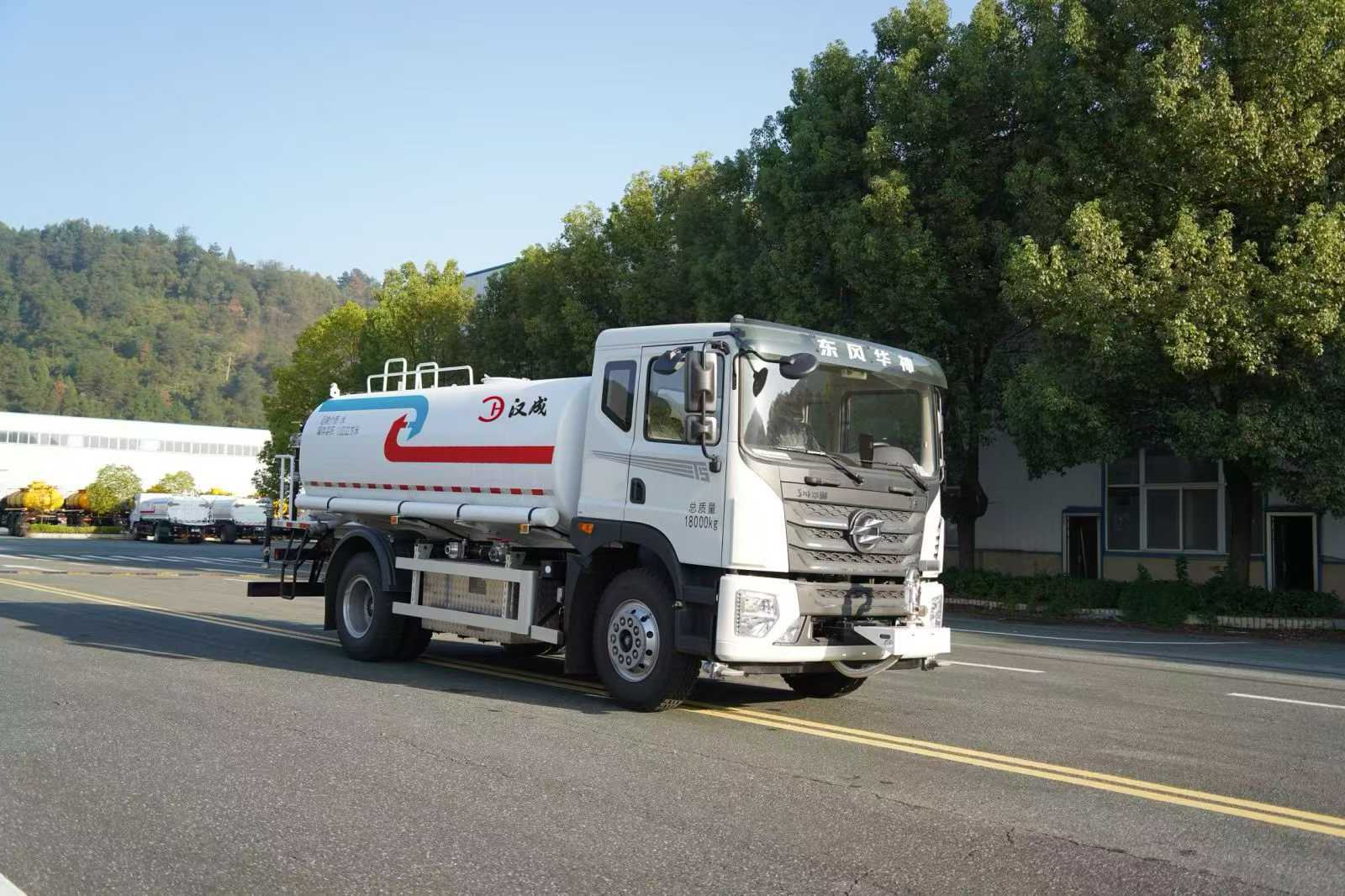 Durable Waste Removal Vehicle for Industrial Use