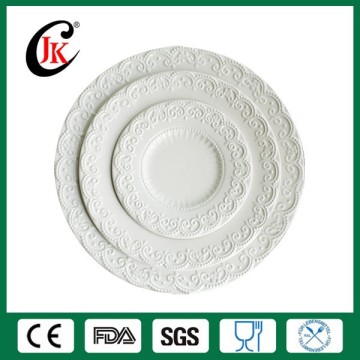 Wholesale white porcelain restaurant dinner plate with embossed design