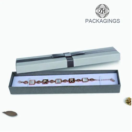 Fancy ring box white multiple ring box